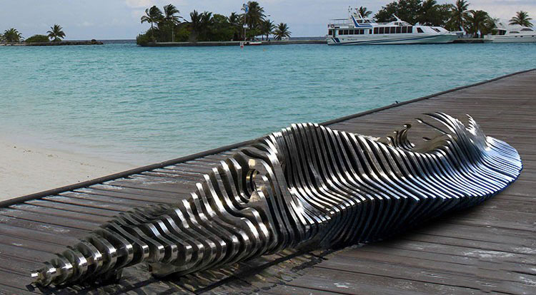 ����ֳ������ε���װ�ΰ���